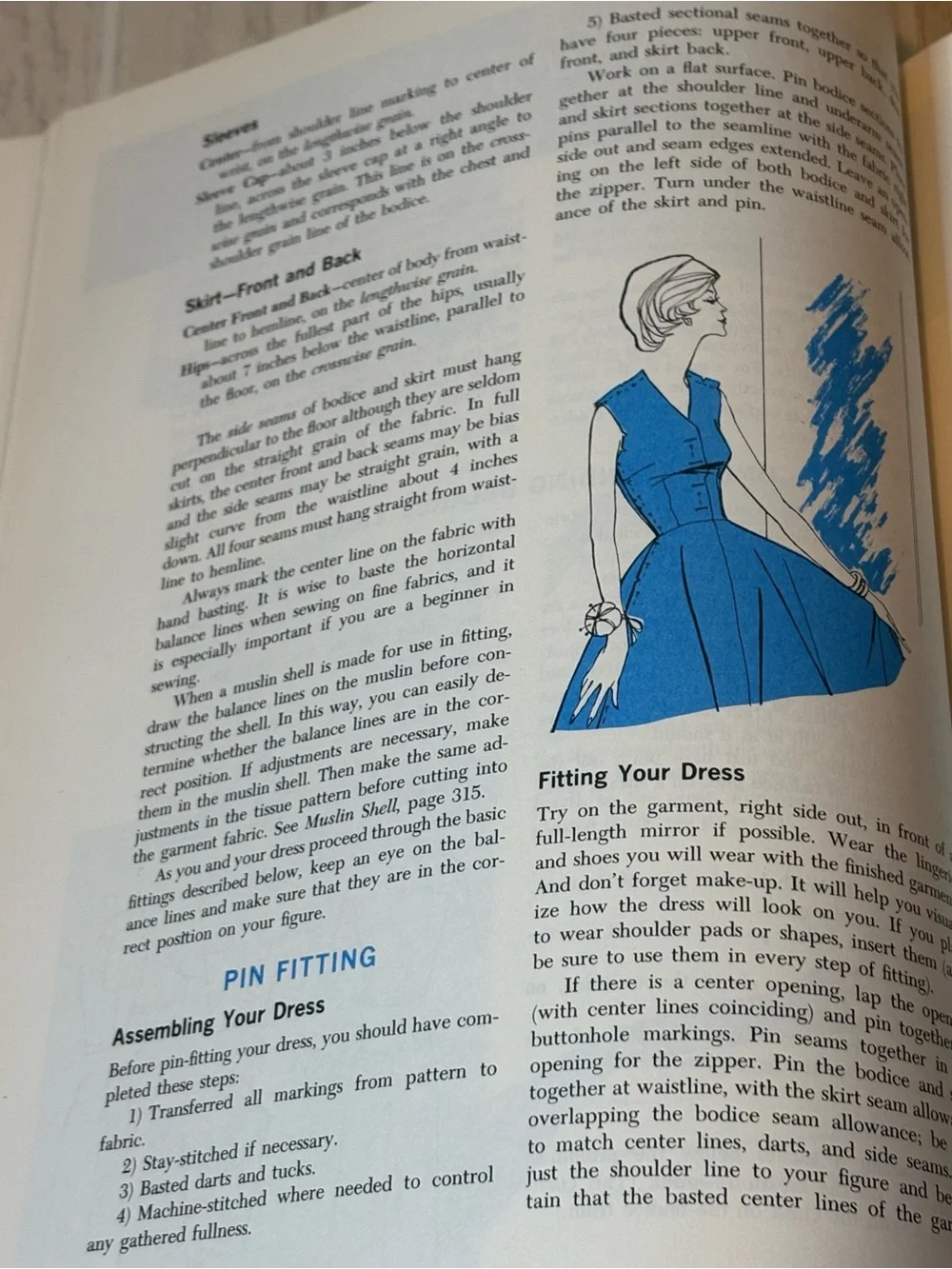 VTG 1960s Singer Sewing Book Flower Power Boho
